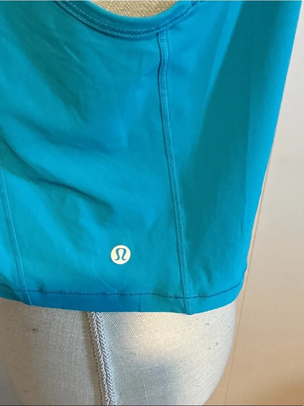 lululemon athletica breathable sleeveless